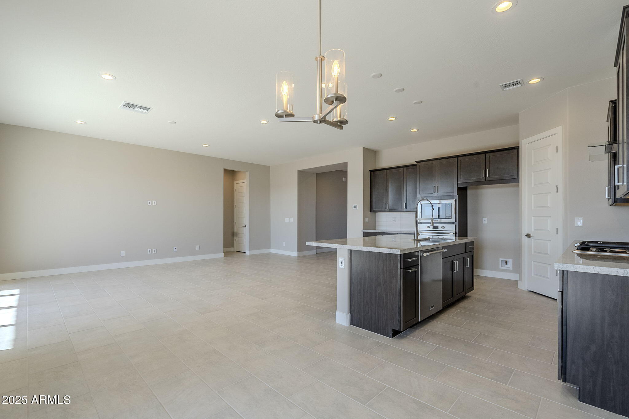 18949 West Ocotillo Road Waddell, AZ 85355 - Photo 9 of 31 12-web-or-mls-Ocotillo-12