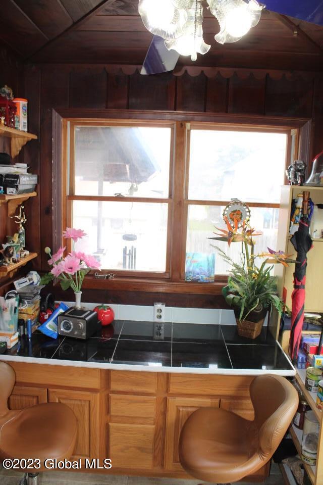 220 Abbottsford Road Schenectady, NY 12304 - Photo 8 of 32 631C8B8B-AB0D-4C8C-BB8C-5C2074FE550C