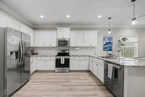 $469,000 | 61 B 9th Avenue, Shalimar, FL 32579
