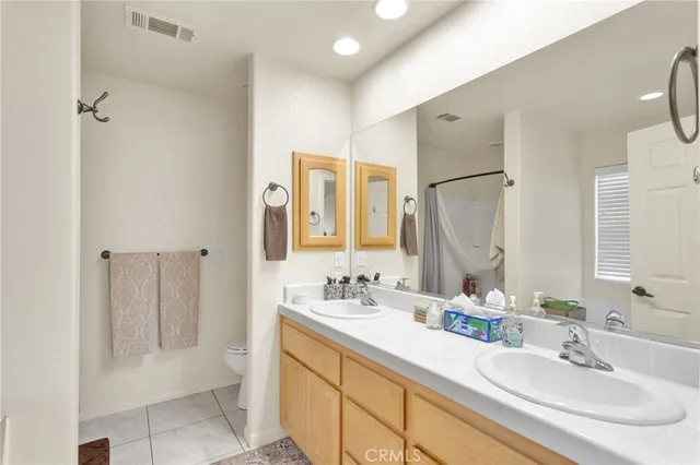 $570,000 | 21724 Hercules Street, Apple Valley, CA 92308