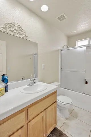 $570,000 | 21724 Hercules Street, Apple Valley, CA 92308