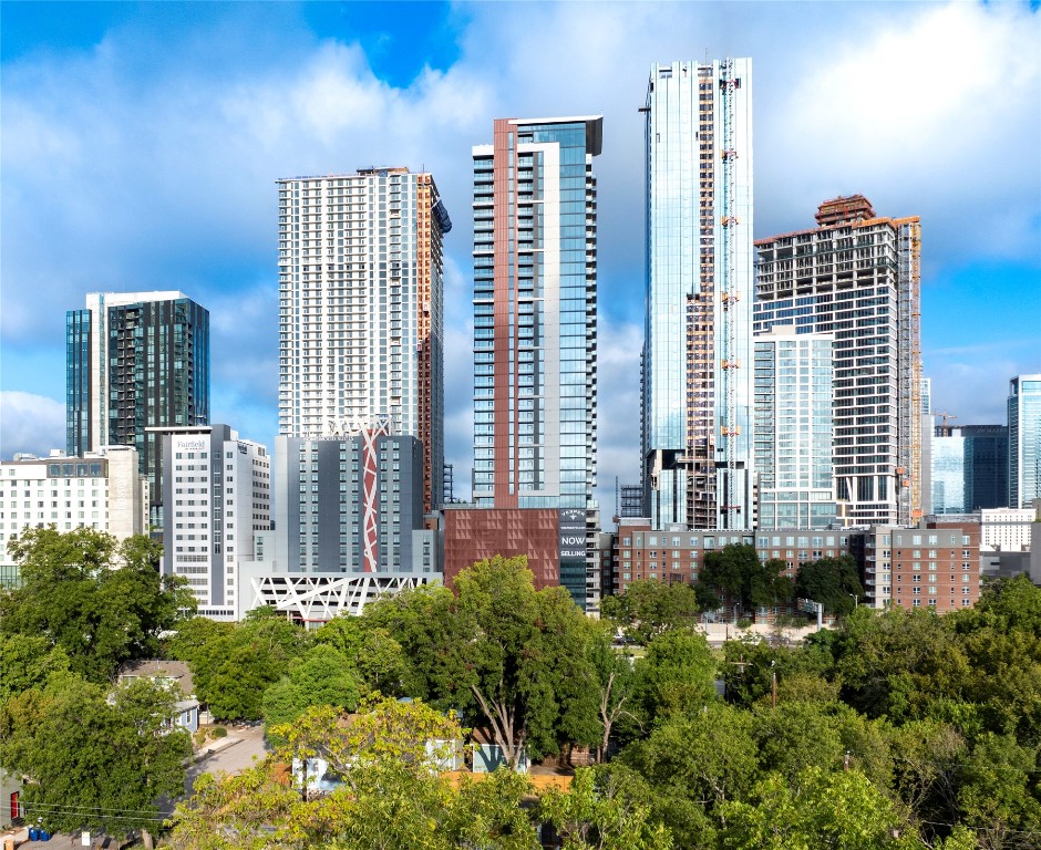 84 East Avenue, Unit 2403 Austin, TX 78701 - Photo 19 of 29 Standing 41 floors tall, Vesper provides a unique mark on the Austin skyline.