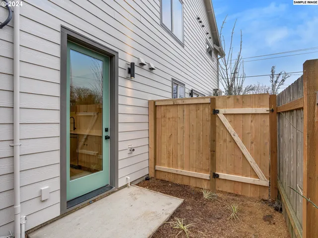 $249,900 | 5867 Northeast Prescott Street, Unit 6, Portland, OR 97218