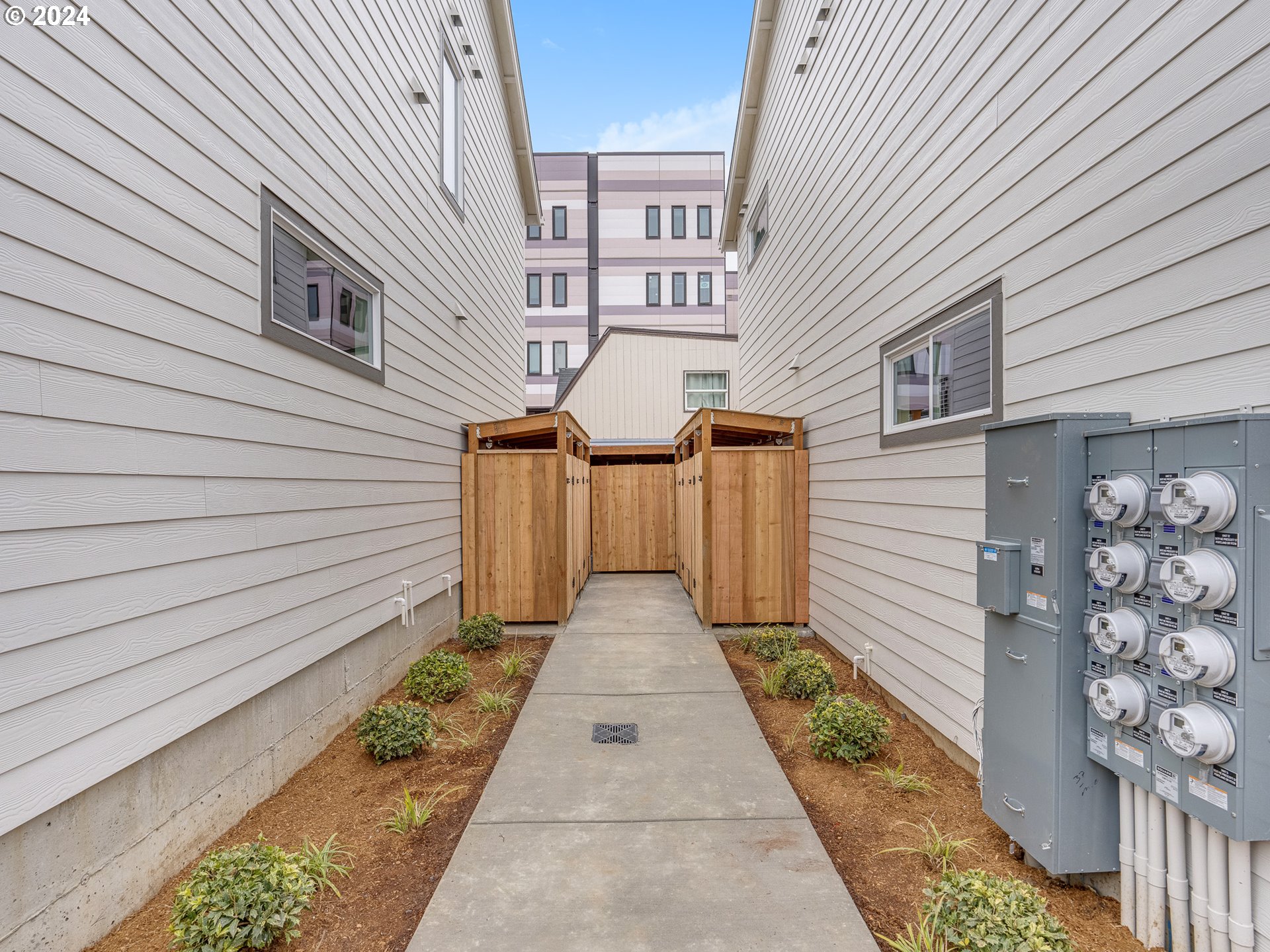 5867 Northeast Prescott Street, Unit 6 Portland, OR 97218 - Photo 12 of 16