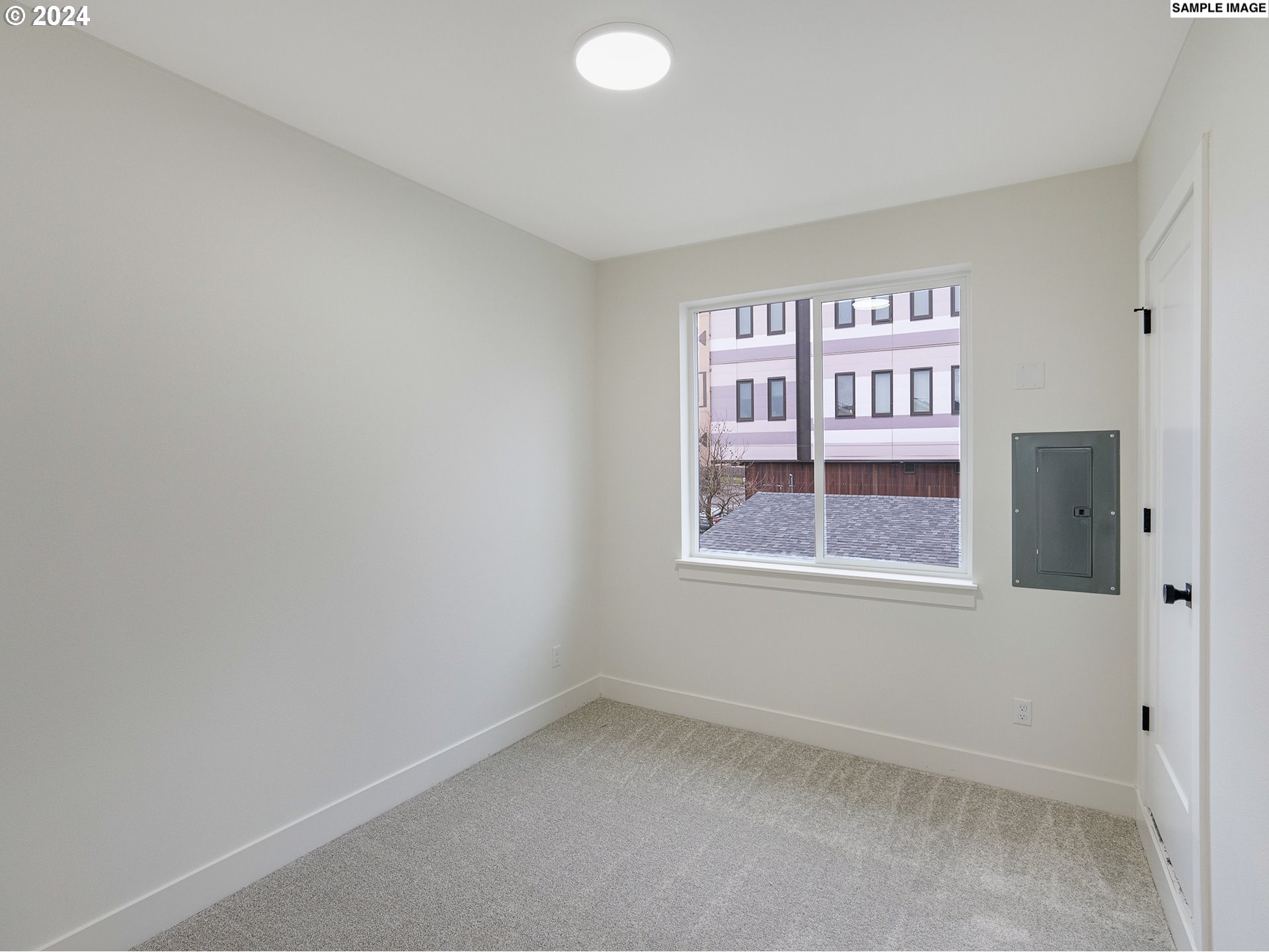 5867 Northeast Prescott Street, Unit 6 Portland, OR 97218 - Photo 10 of 16