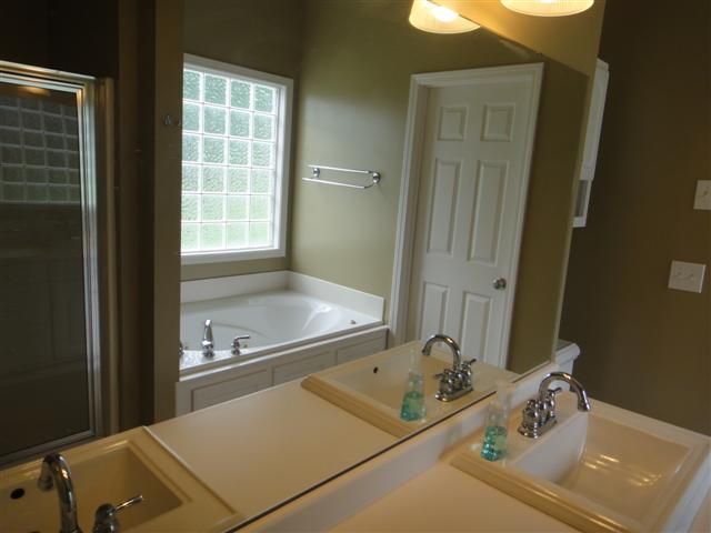 111 Inverness Way Easley, SC 29642 - Photo 15 of 25 Gallery Image 15