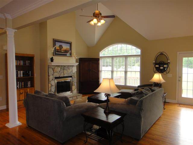 111 Inverness Way Easley, SC 29642 - Photo 3 of 25 Gallery Image 3