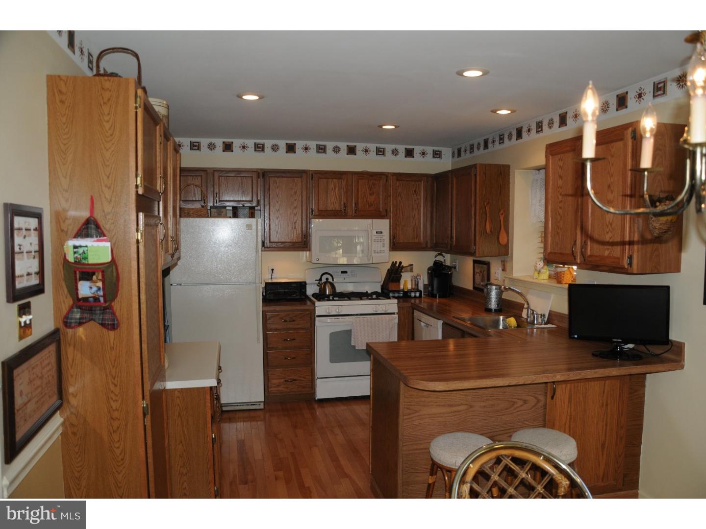 933 Craftsman Road Norristown, PA 19403 - Photo 4 of 11 Gallery Image 4