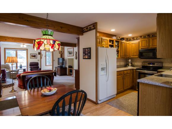 863 Baker Turn Hartford, VT 05059 - Photo 4 of 16 Gallery Image 4