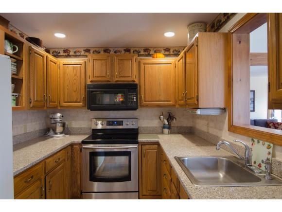 863 Baker Turn Hartford, VT 05059 - Photo 5 of 16 Gallery Image 5
