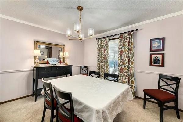 $425,000 | 10139 Earnshaw Street, Lenexa, KS 66215