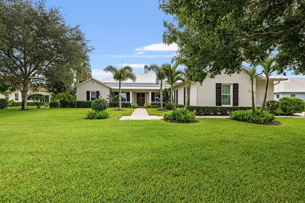 $1,295,000 | 1036 East Polo Grounds Drive, Vero Beach, FL 32966