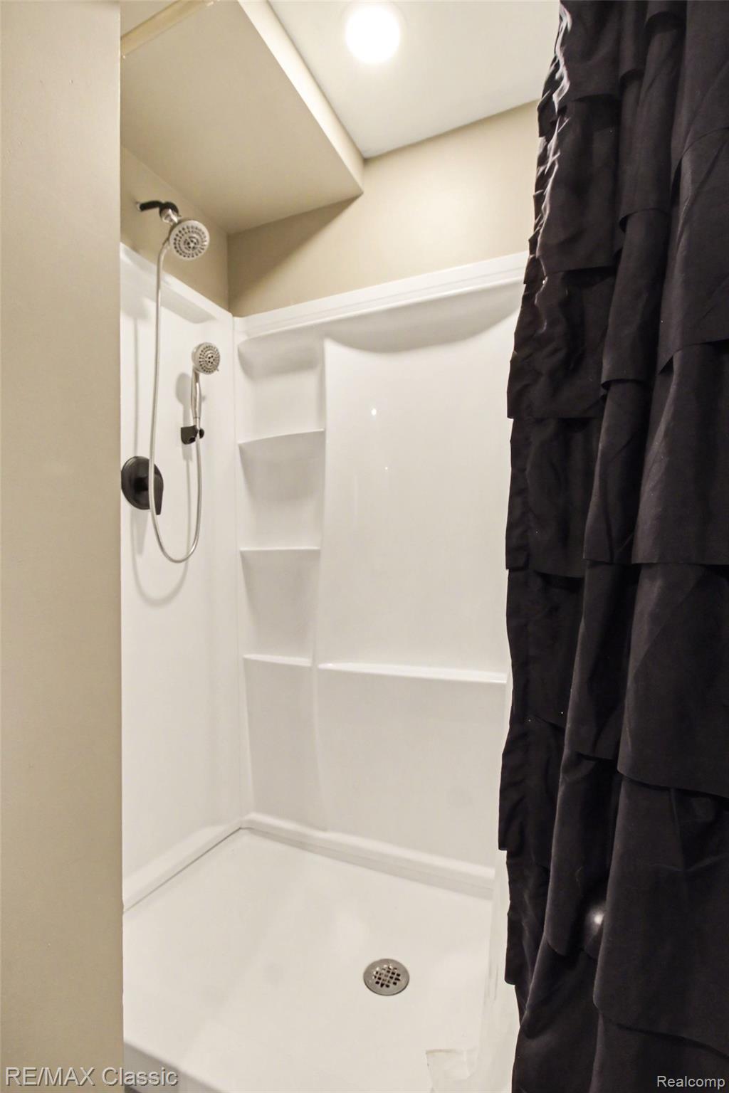 9800 Moon Road Saline, MI 48176 - Photo 21 of 38 Lower level bathroom shower stall