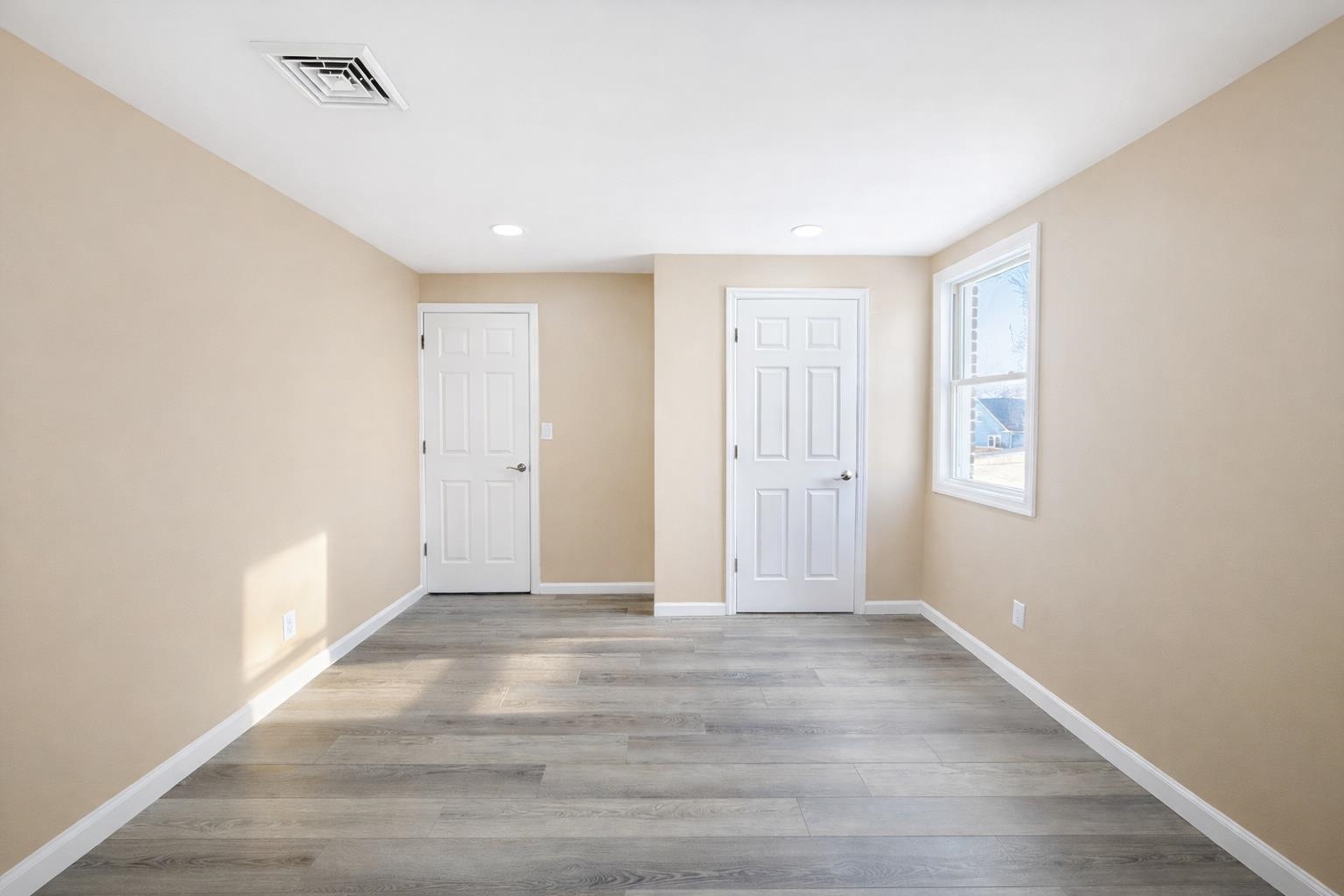 1572 Summit Avenue, Unit 2 Hillside, NJ 07205 - Photo 10 of 20 a view of an empty room