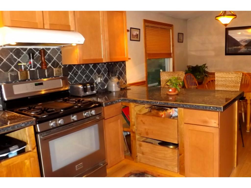 37 Shaker Road Northfield, NH 03276 - Photo 8 of 27