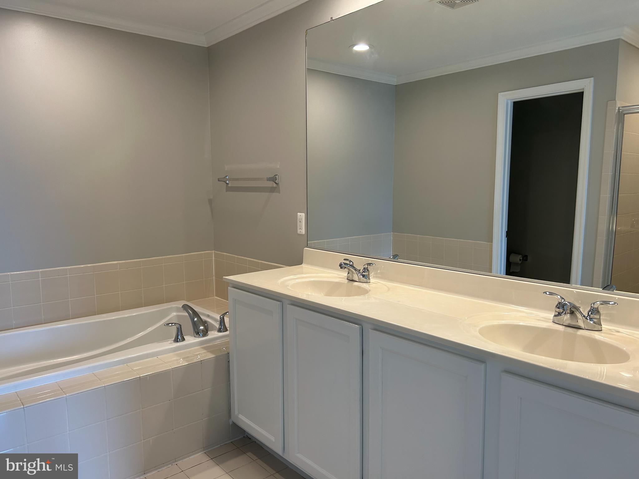 9090 Ribbon Falls Loop Bristow, VA 20136 - Photo 20 of 26