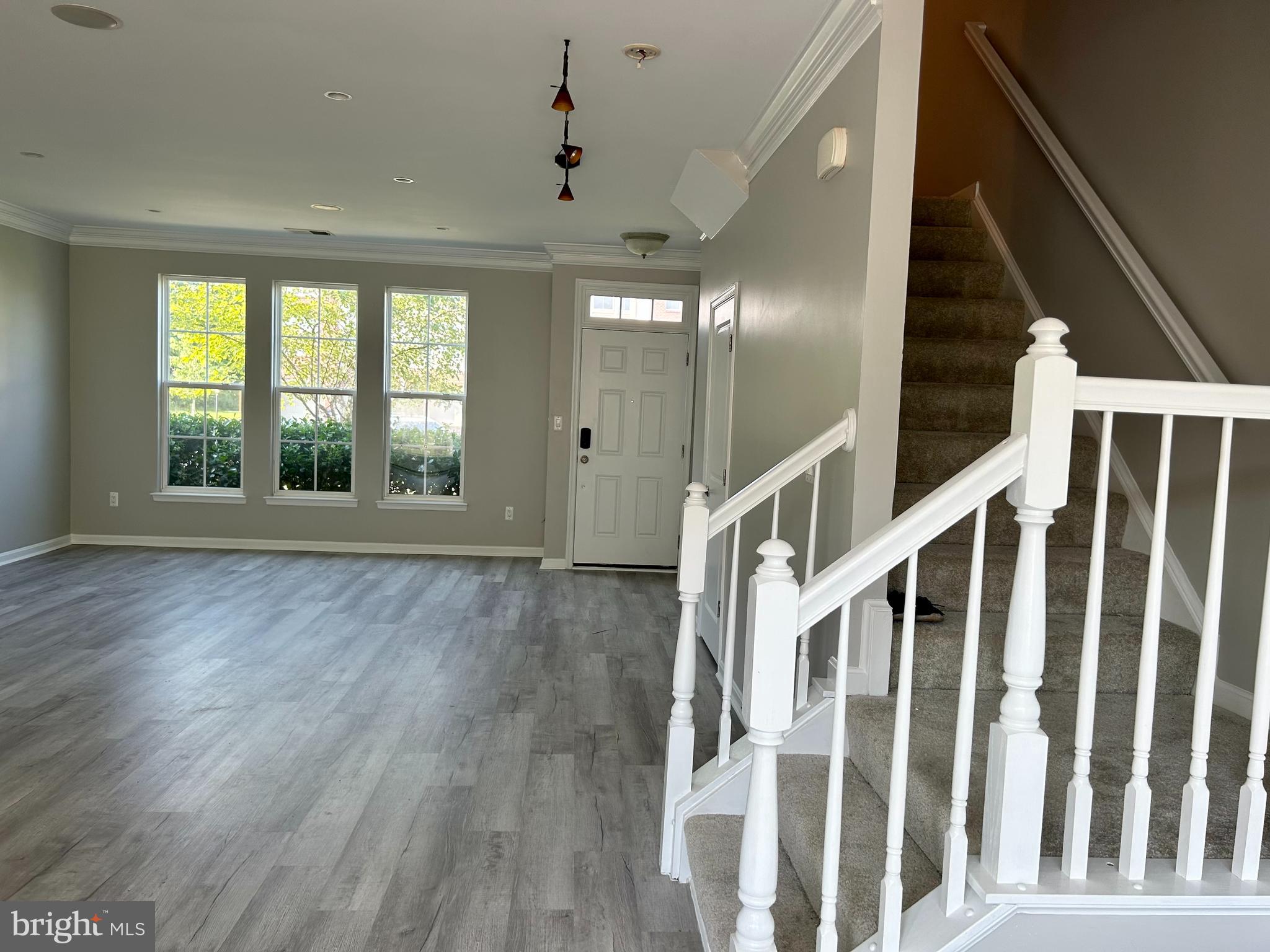 9090 Ribbon Falls Loop Bristow, VA 20136 - Photo 6 of 26