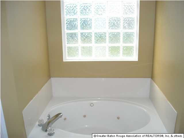 17531 Beckfield Avenue Baton Rouge, LA 70817 - Photo 15 of 19 Gallery Image 15