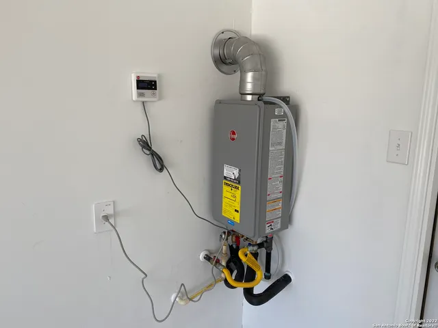 $1,750 | 3955 Trail De Paris, New Braunfels, TX 78132