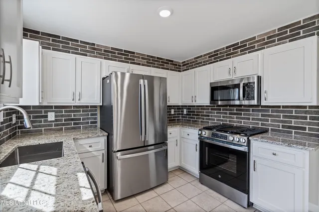 $304,900 | 166 Waverly Road, Senatobia, MS 38668