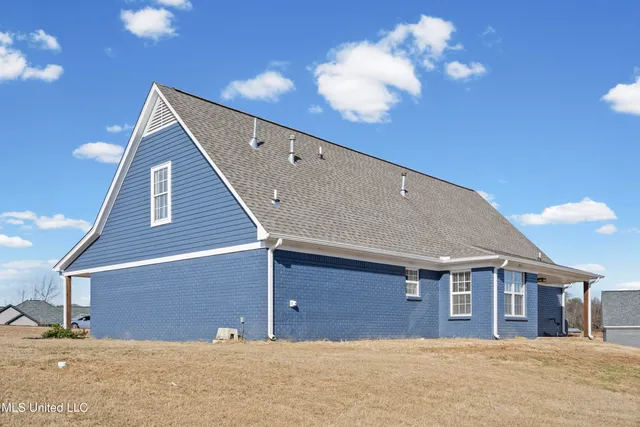 $304,900 | 166 Waverly Road, Senatobia, MS 38668