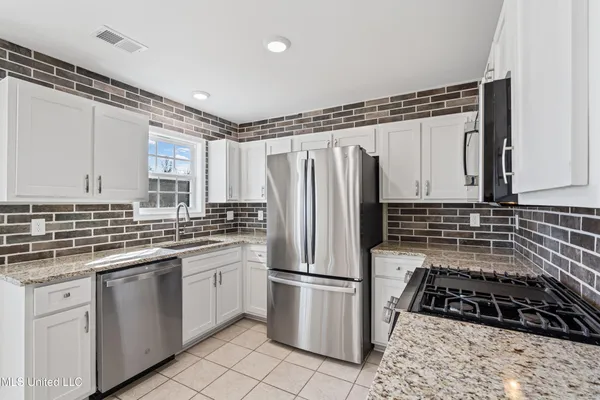 $295,000 | 166 Waverly Road, Senatobia, MS 38668