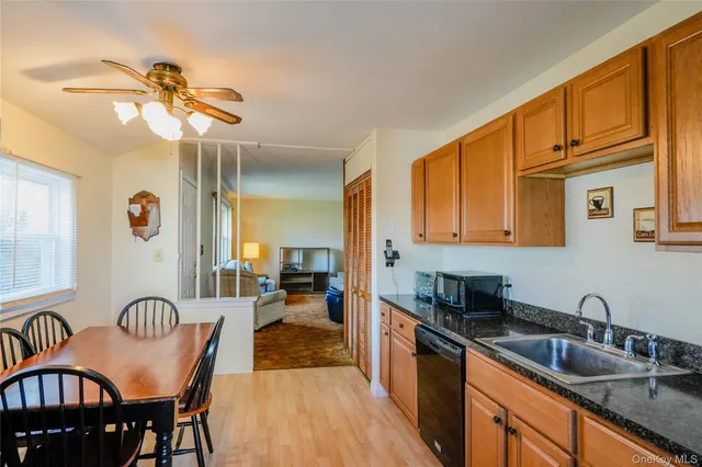 $529,999 | 170 Sugarwood Lane, Central Islip, NY 11722