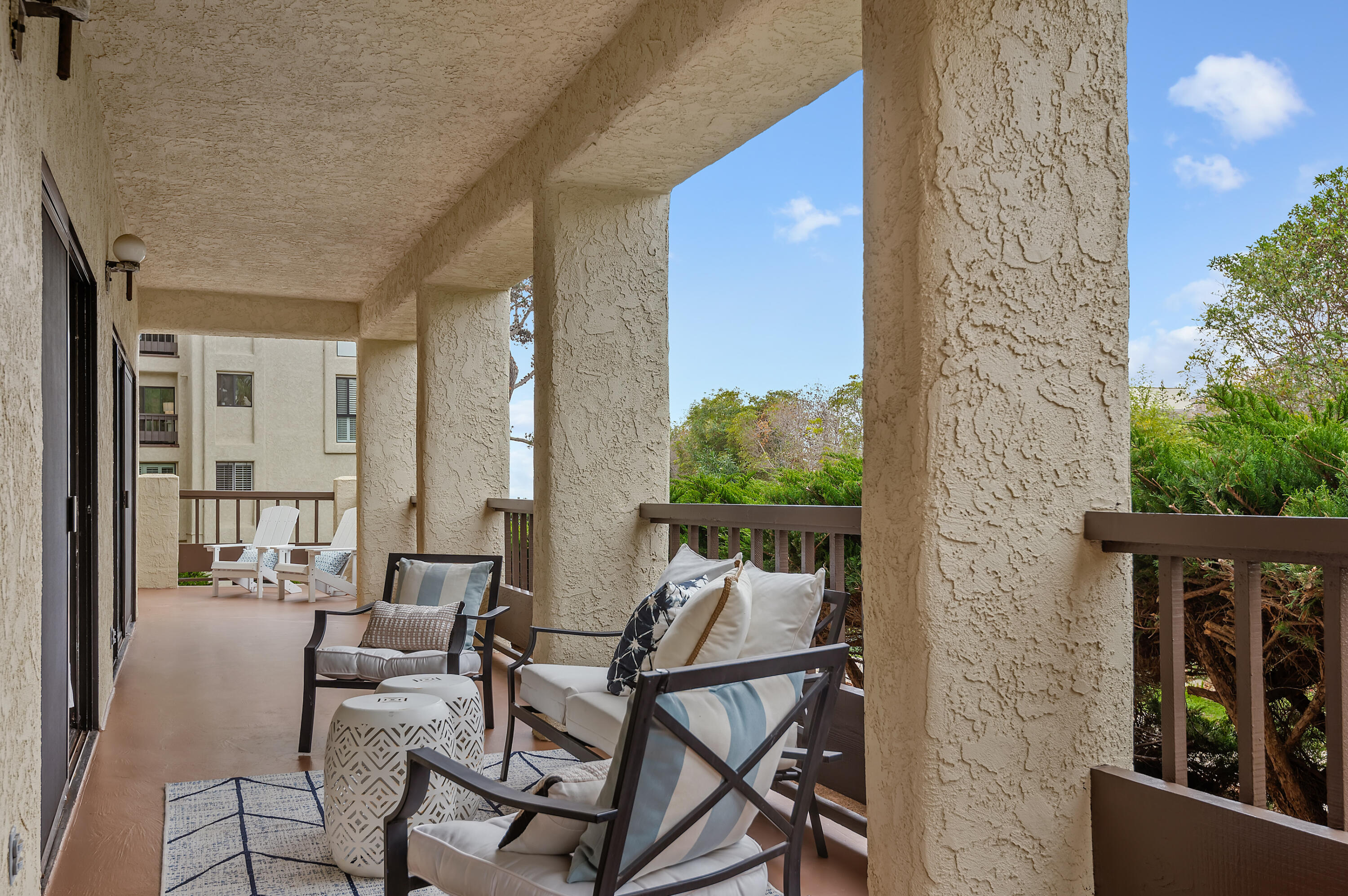 21 Seaview Drive Santa Barbara, CA 93108 - Photo 14 of 20 11 - Patio Balcony