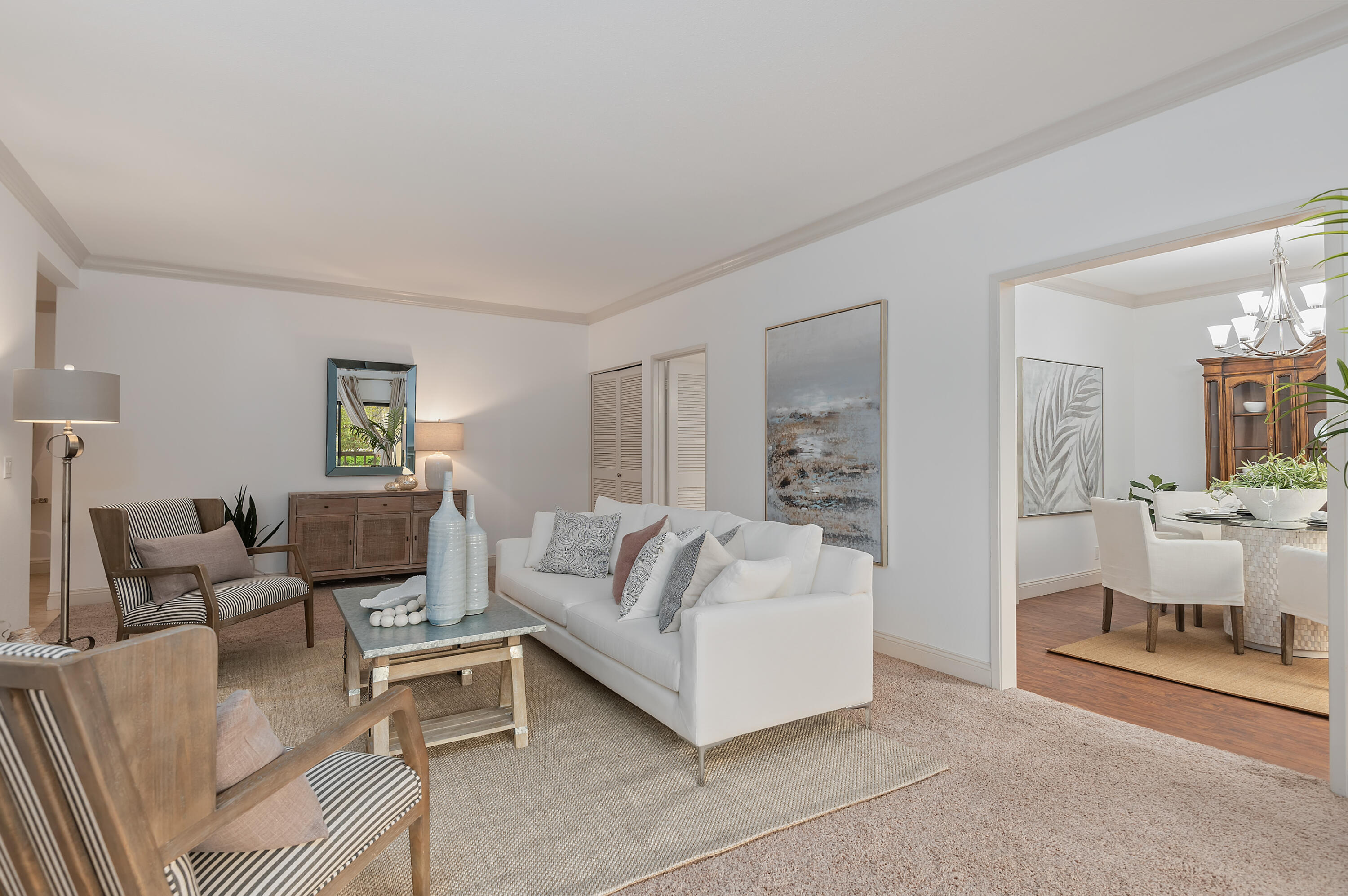 21 Seaview Drive Santa Barbara, CA 93108 - Photo 4 of 20 06 - Living Room