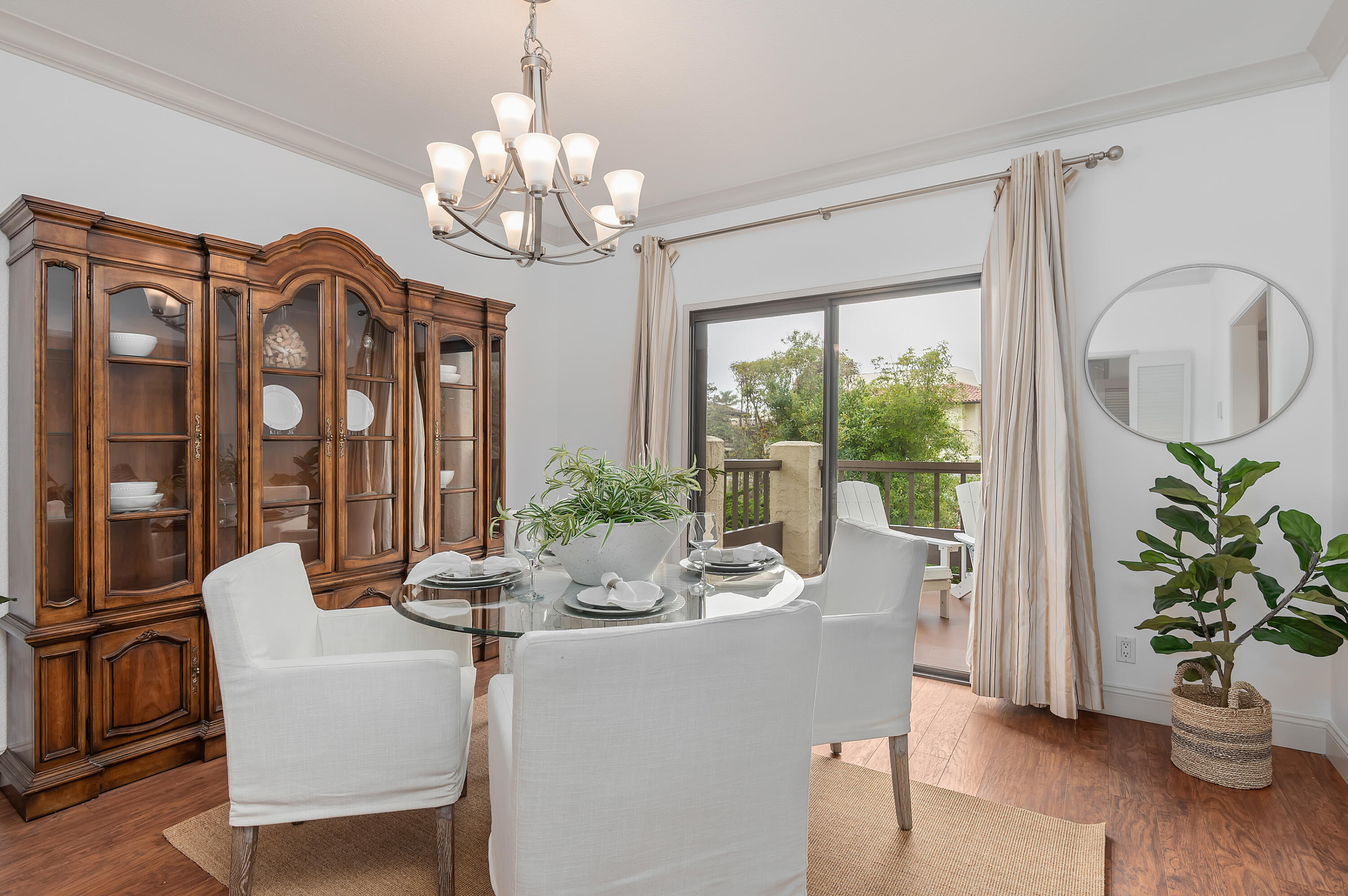 21 Seaview Drive Santa Barbara, CA 93108 - Photo 7 of 20 10 - Dining