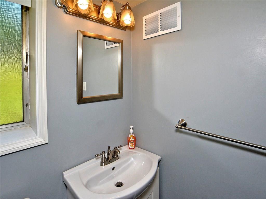1445 Beulah Road Pittsburgh, PA 15235 - Photo 22 of 25 Gallery Image 22