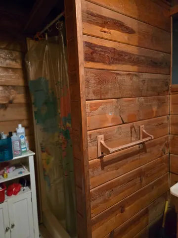 a close up of a shower