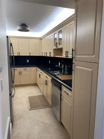 $1,795 | 1200 Hibiscus Avenue, Unit 303, Pompano Beach, FL 33062
