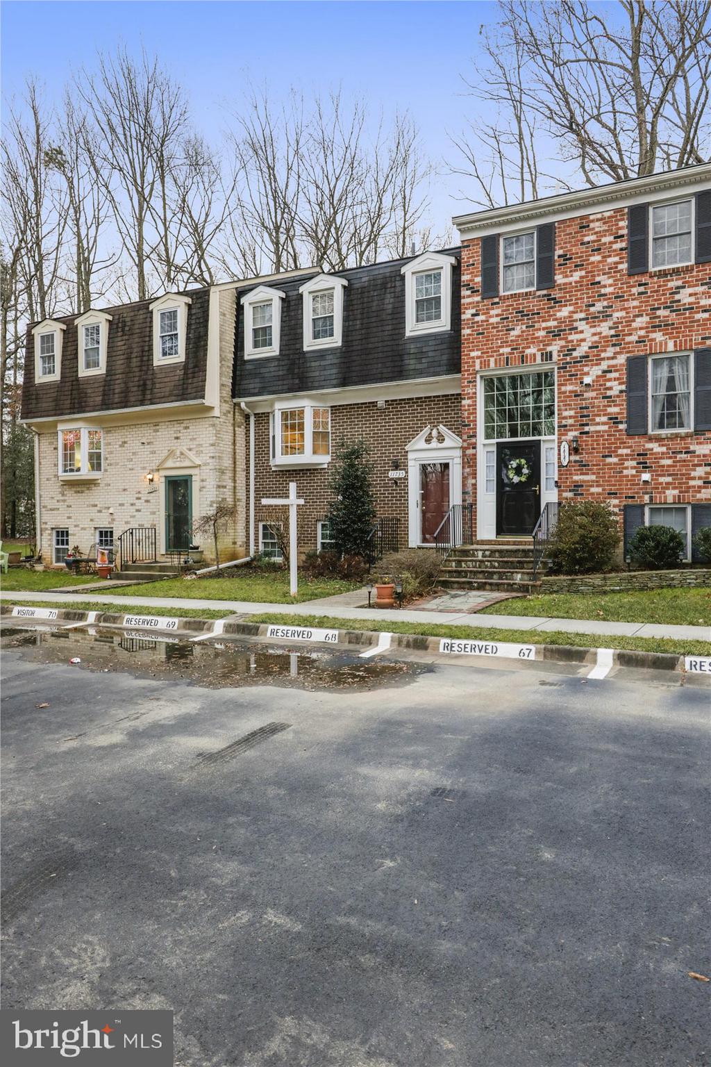 11735 Dry River Court Reston, VA 20191 - Photo 2 of 34 TWO RESERVED PARKING SPACES W/VISITOR SPACE TOO!