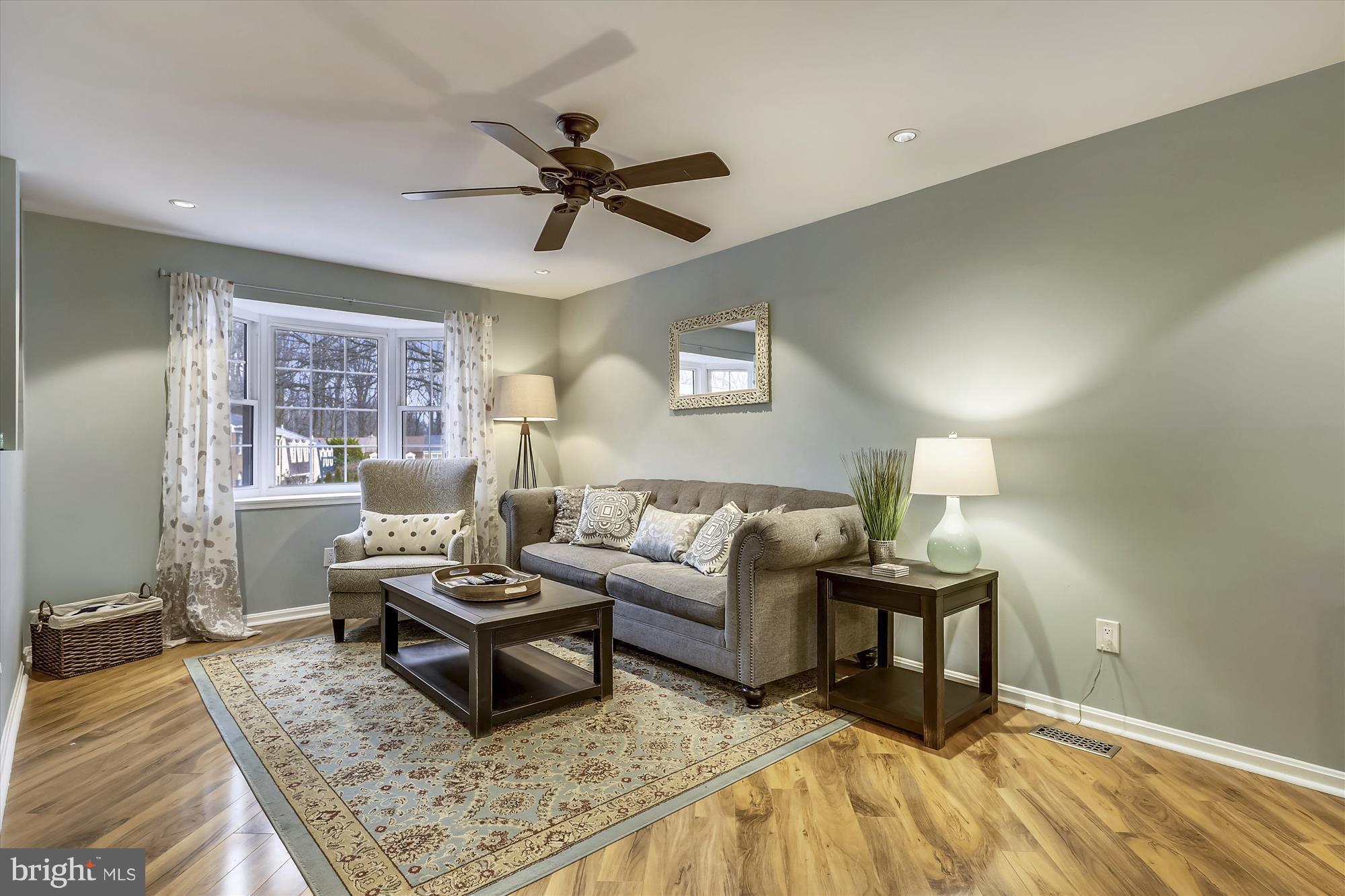 11735 Dry River Court Reston, VA 20191 - Photo 11 of 34 FAMILY ROOM