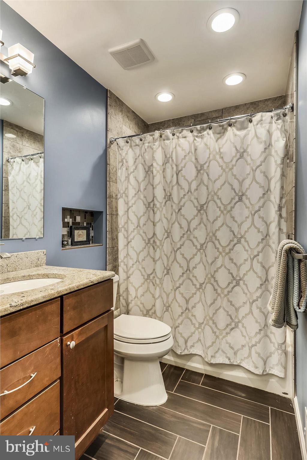 11735 Dry River Court Reston, VA 20191 - Photo 21 of 34 UPDATED HALL BATH 2