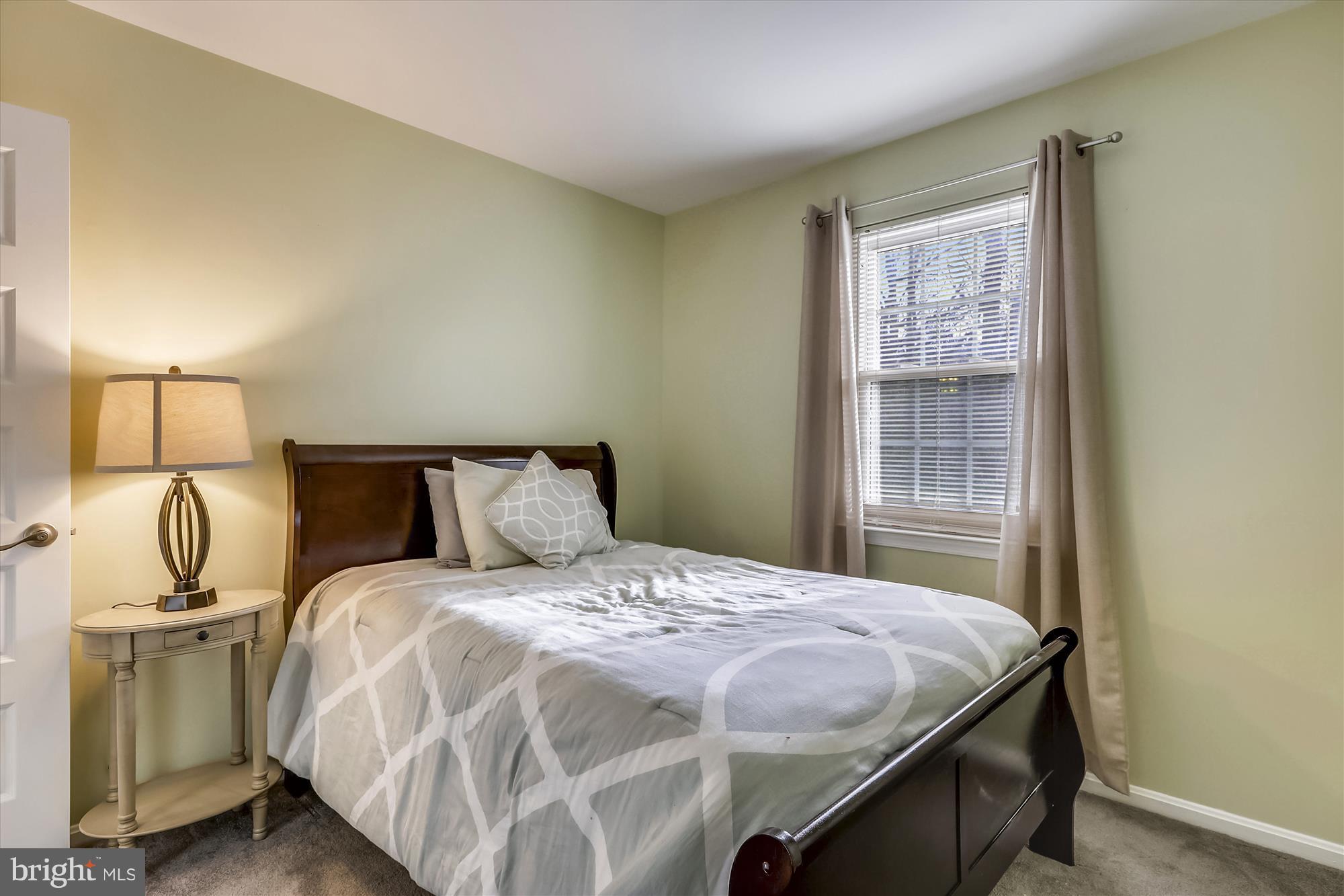 11735 Dry River Court Reston, VA 20191 - Photo 22 of 34 BEDROOM 3