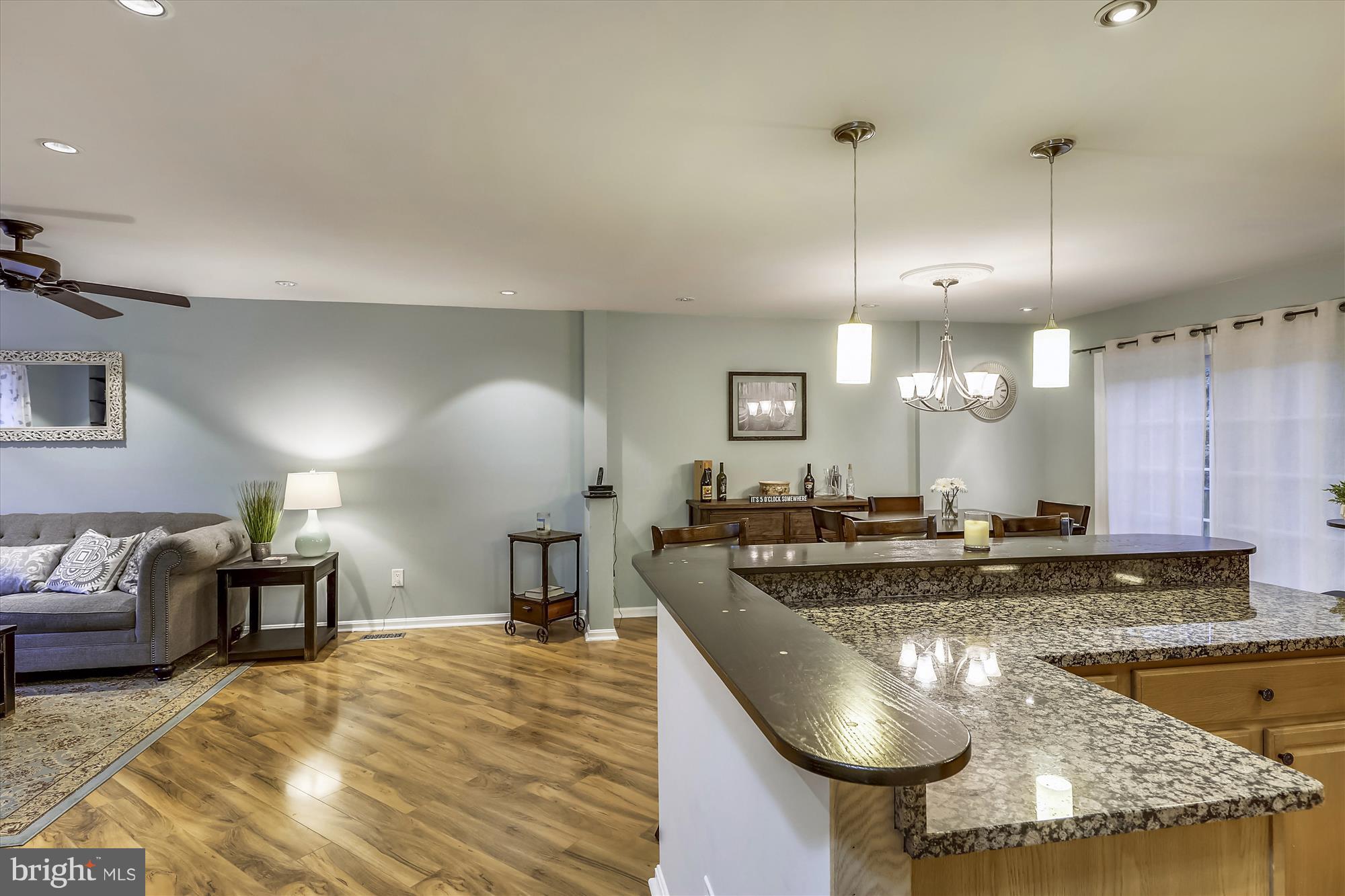11735 Dry River Court Reston, VA 20191 - Photo 8 of 34 EXPANSIVE ISLAND/BAR PERFECT FOR ENTERTAINING