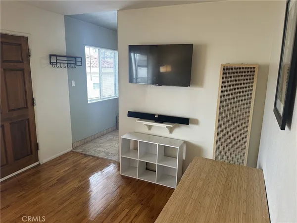 $2,500 | 630 1st Street, Unit 4, Hermosa Beach, CA 90254