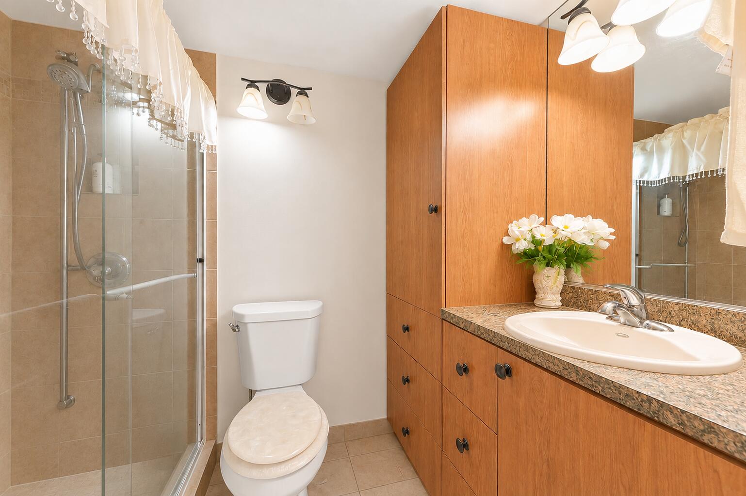 1069 Cornwall East Boca Raton, FL 33434 - Photo 13 of 44 ChatGPT Image Jul 4, 2026, 07_23_27 AM