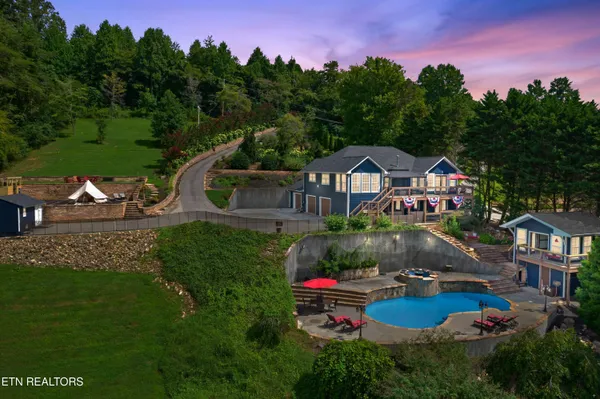 $1,250,000 | 141 Settlers Road, Harriman, TN 37748