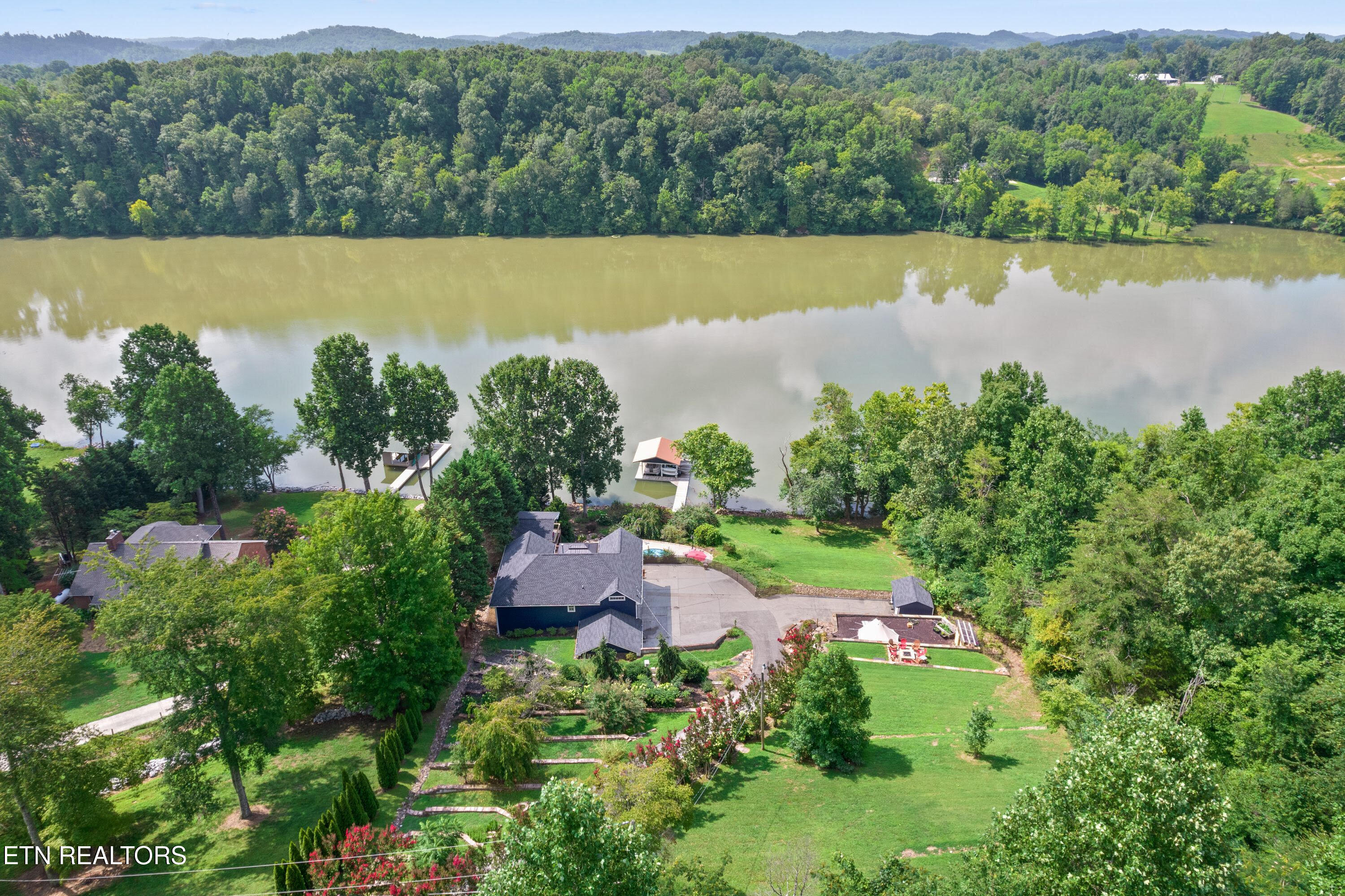 141 Settlers Road Harriman, TN 37748 - Photo 29 of 59 Aerial Lake View 141 Settlers