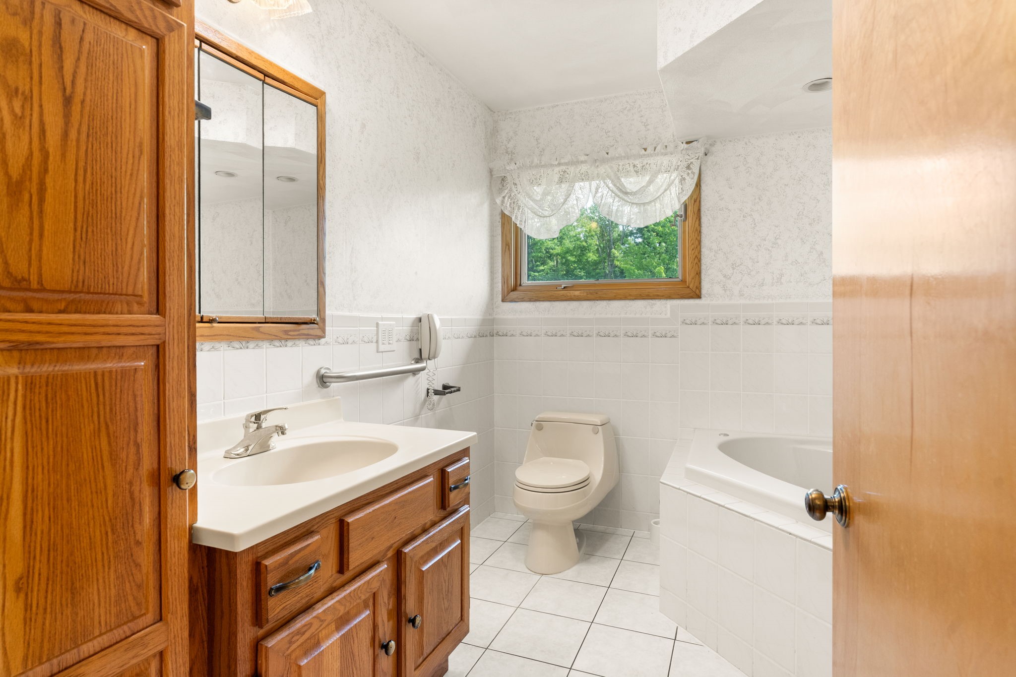 70 Treadwell Road Binghamton, NY 13905 - Photo 17 of 35