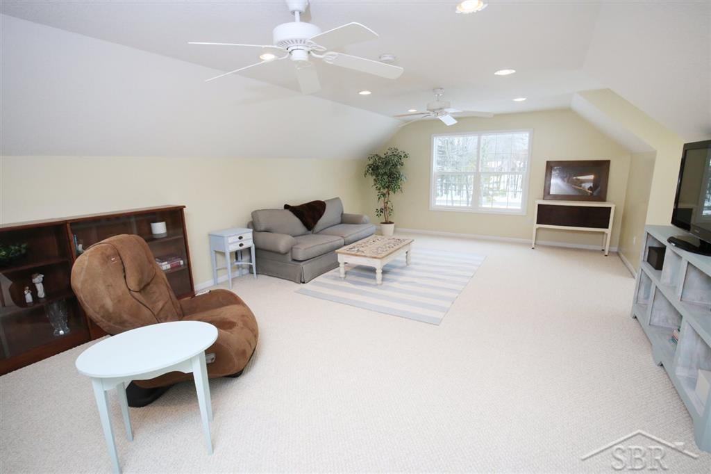 747 East Monroe Road Midland, MI 48642 - Photo 20 of 34 50004501-19.JPG