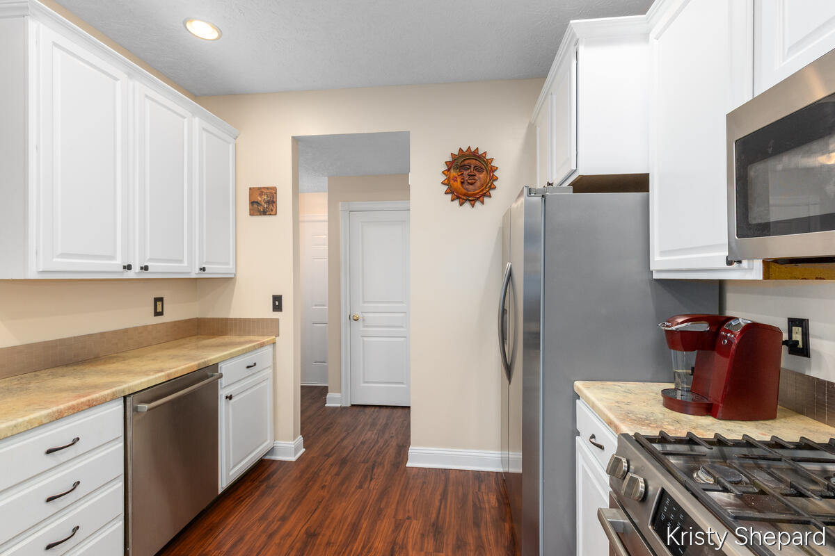 504 Rivers Edge Lane Portland, MI 48875 - Photo 12 of 35 12