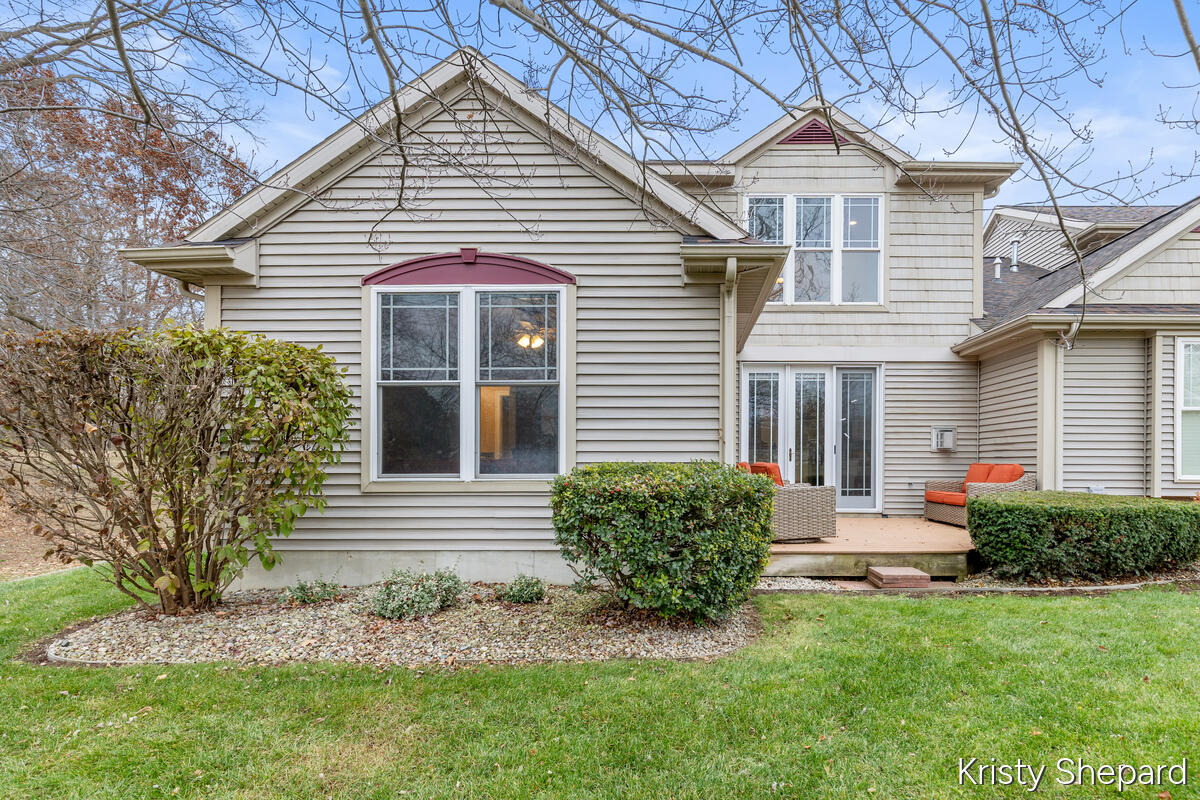 504 Rivers Edge Lane Portland, MI 48875 - Photo 2 of 35 2