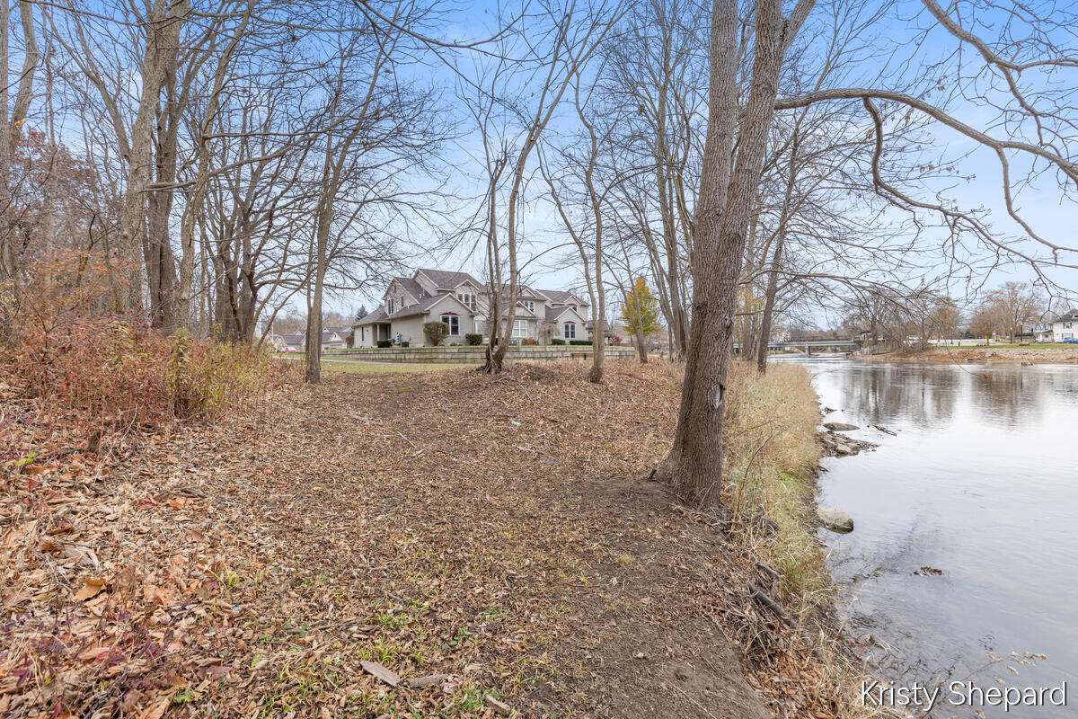 504 Rivers Edge Lane Portland, MI 48875 - Photo 28 of 35 28