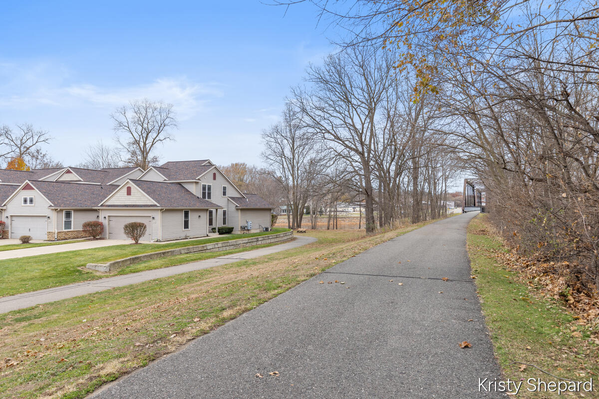 504 Rivers Edge Lane Portland, MI 48875 - Photo 32 of 35 32