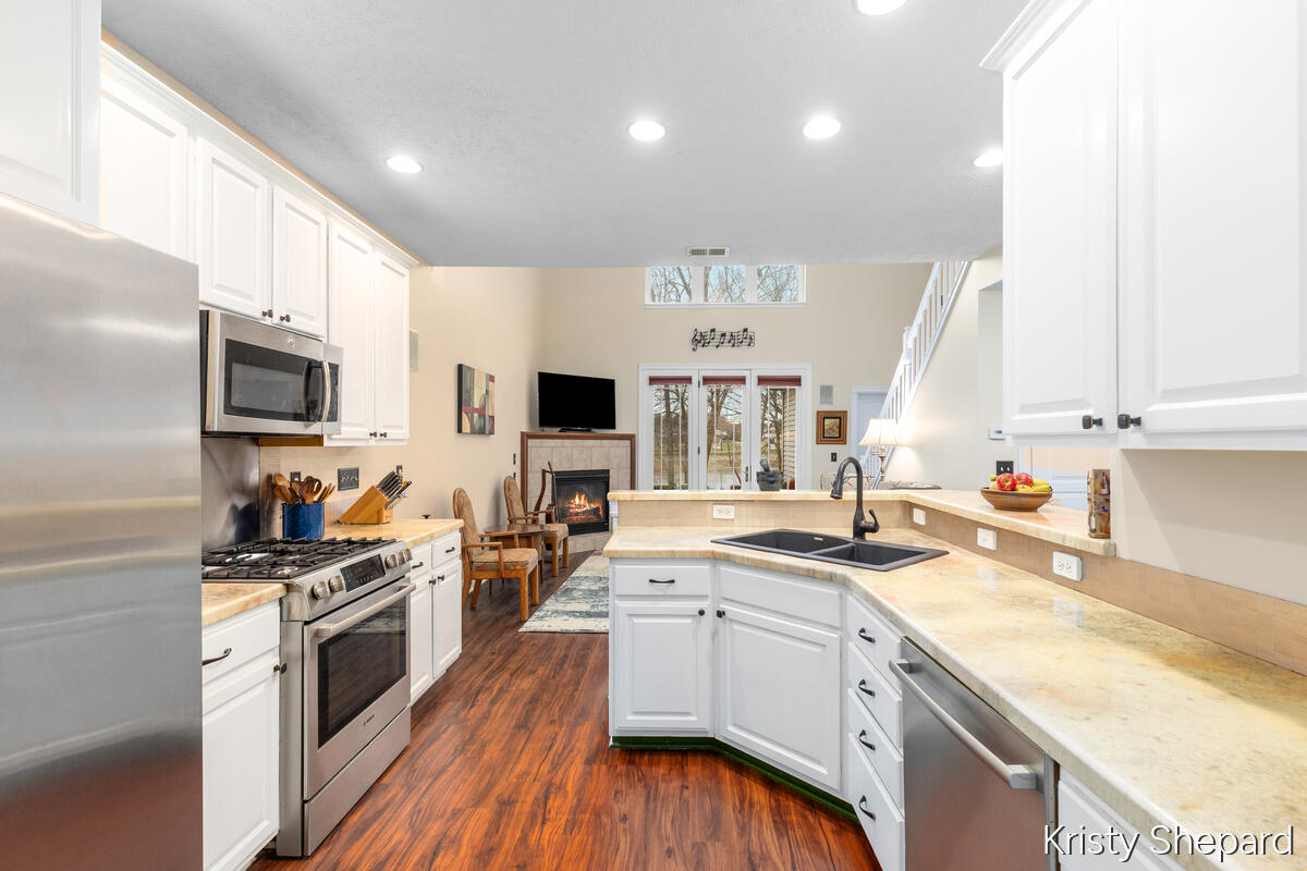 504 Rivers Edge Lane Portland, MI 48875 - Photo 10 of 35 10