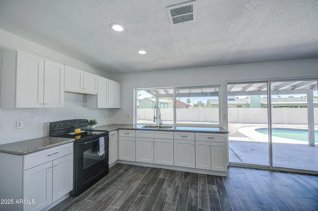 $495,000 | 14014 North 39th Avenue, Phoenix, AZ 85053